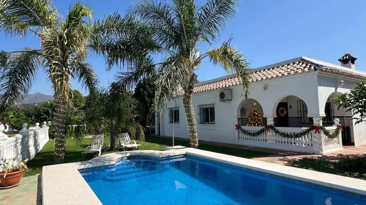 Finca / Landhuis te koop in Estepona, Malaga, Spanje