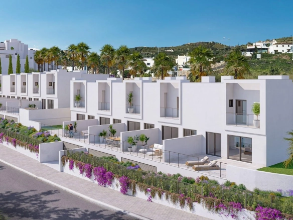 Geschakelde woning (Townhouse) te koop in Almuñécar, Granada, Spanje