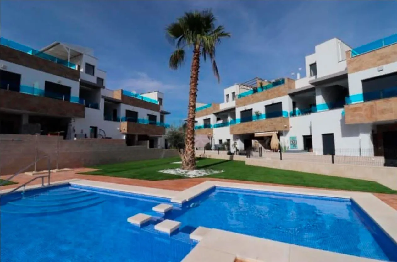 Geschakelde woning (Townhouse) te koop in Bigastro, Alicante, Spanje