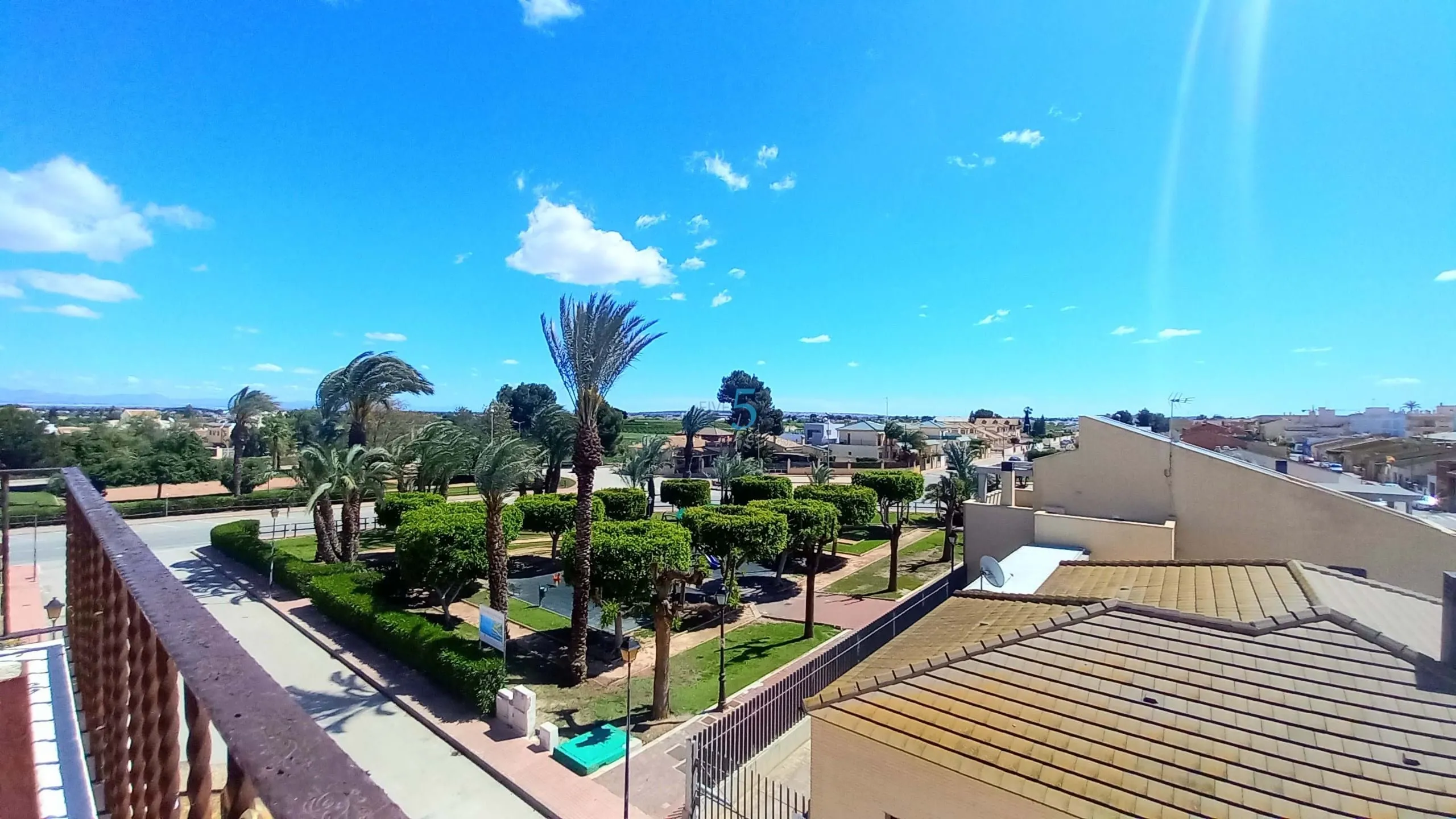 Geschakelde woning (Townhouse) te koop in Daya Nueva, Alicante, Spanje