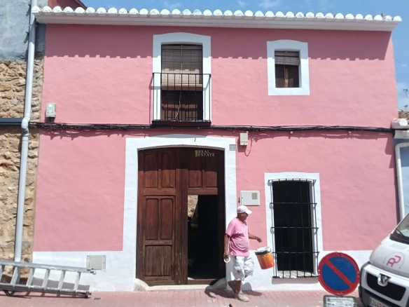 Geschakelde woning (Townhouse) te koop in Denia, Alicante, Spanje
