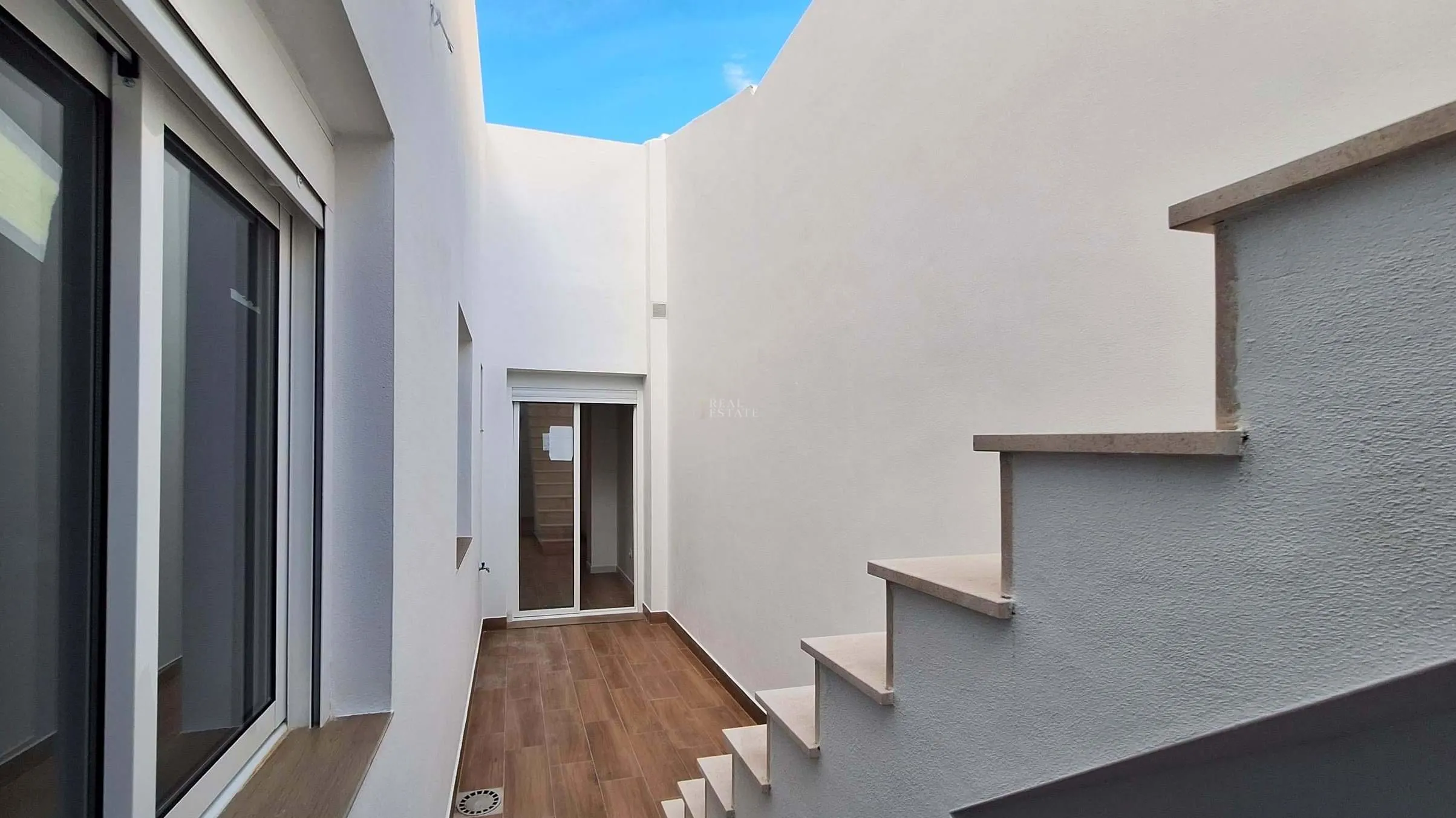 Geschakelde woning (Townhouse) te koop in Elche/Elx, Alicante, Spanje
