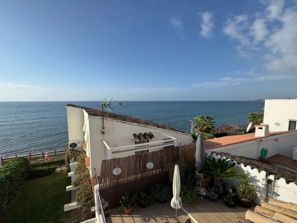 Geschakelde woning (Townhouse) te koop in Estepona, Malaga, Spanje
