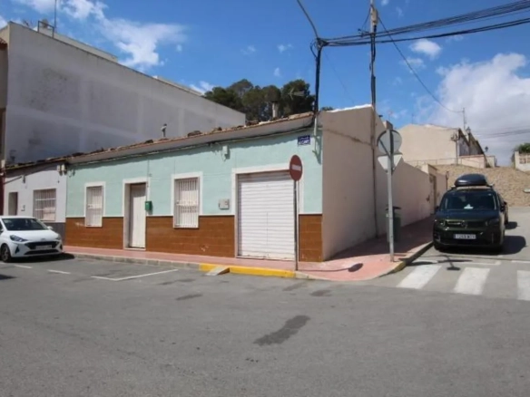 Geschakelde woning (Townhouse) te koop in Guardamar del Segura, Alicante, Spanje