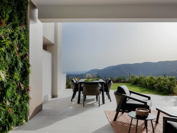 Geschakelde woning (Townhouse) te koop in Istán, Malaga, Spanje