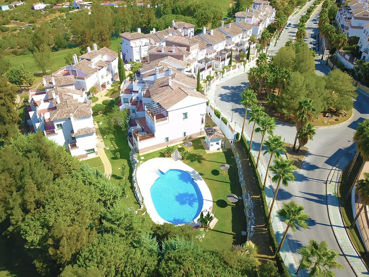 Geschakelde woning (Townhouse) te koop in Lauro Golf, Malaga, Spanje Geschakelde woning (Townhouse) te koop in Lauro Golf, Malaga, Spanje