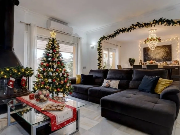 Geschakelde woning (Townhouse) te koop in Manilva, Malaga, Spanje