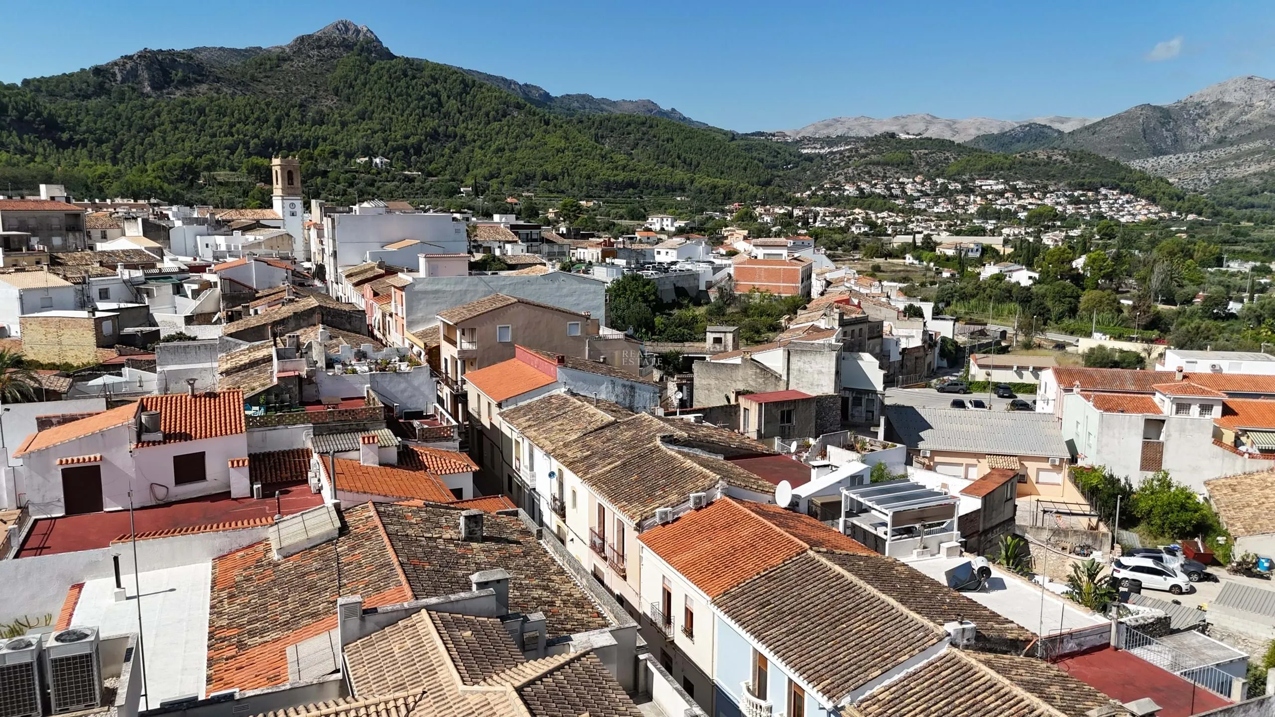 Geschakelde woning (Townhouse) te koop in Orba, Alicante, Spanje