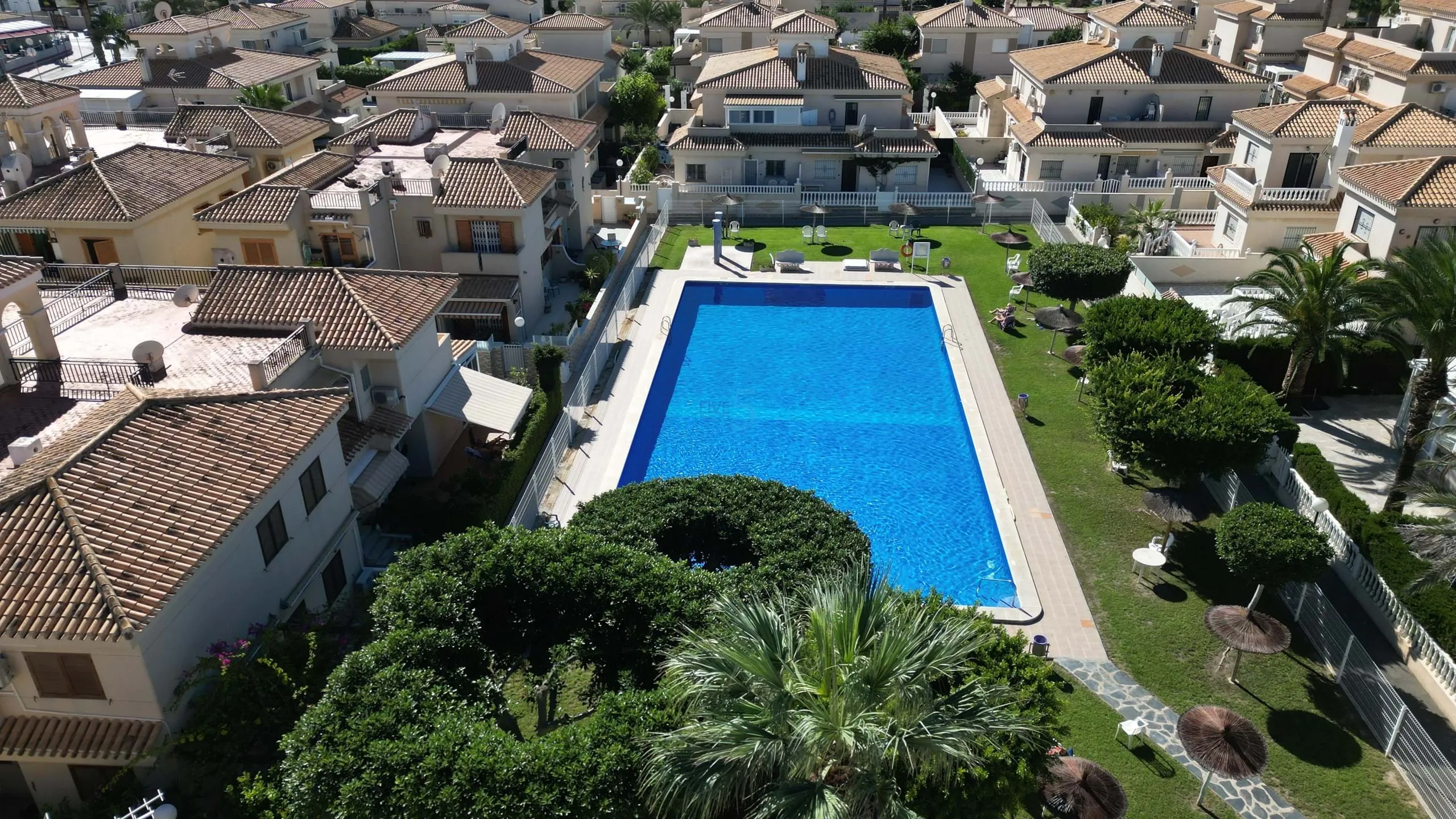 Geschakelde woning (Townhouse) te koop in Orihuela, Alicante, Spanje
