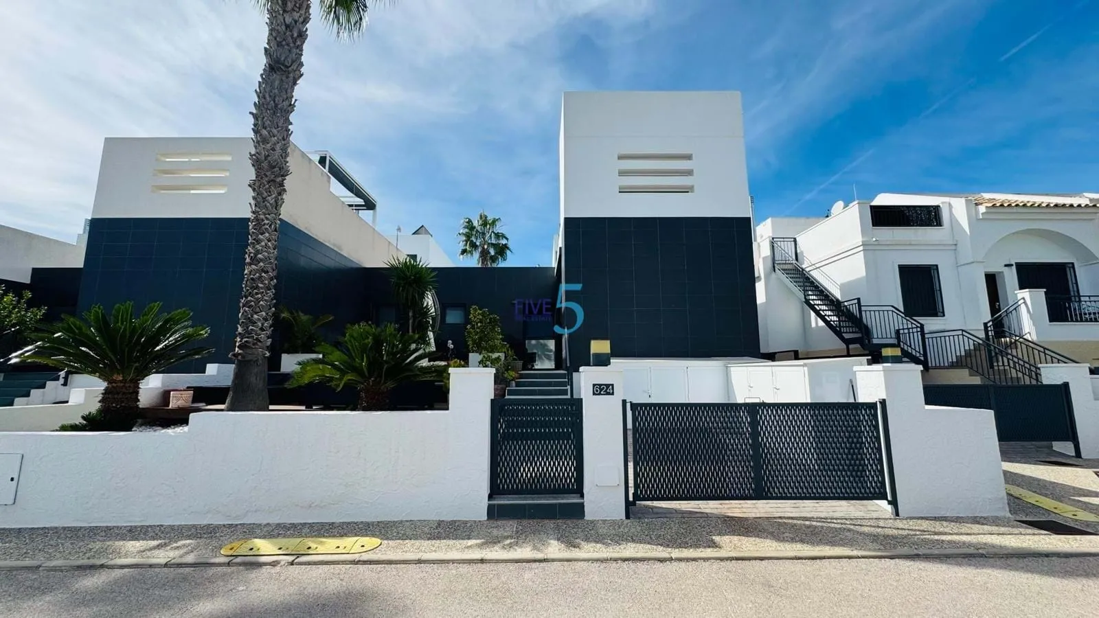 Geschakelde woning (Townhouse) te koop in Orihuela, Alicante, Spanje