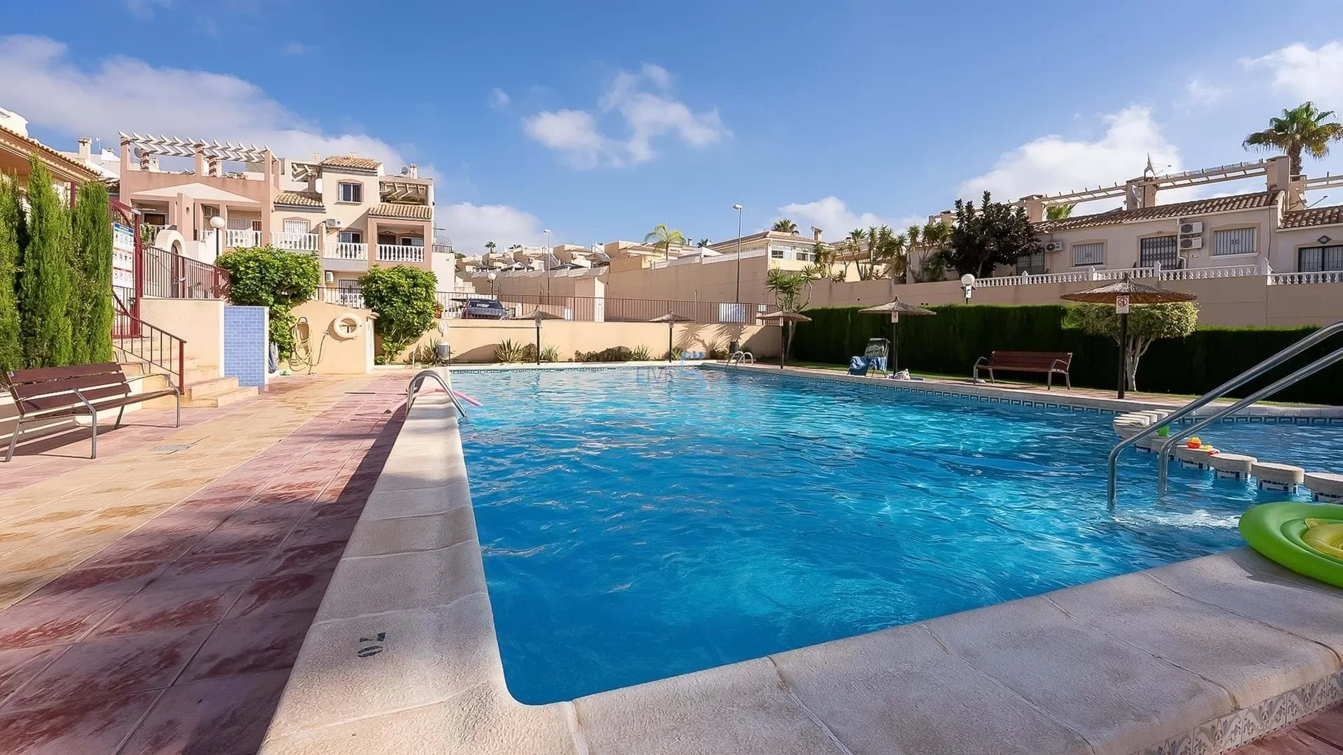 Geschakelde woning (Townhouse) te koop in Orihuela, Alicante, Spanje