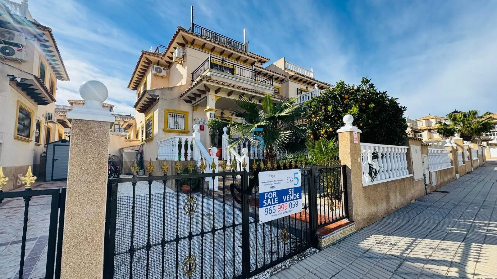 Geschakelde woning (Townhouse) te koop in Orihuela, Alicante, Spanje