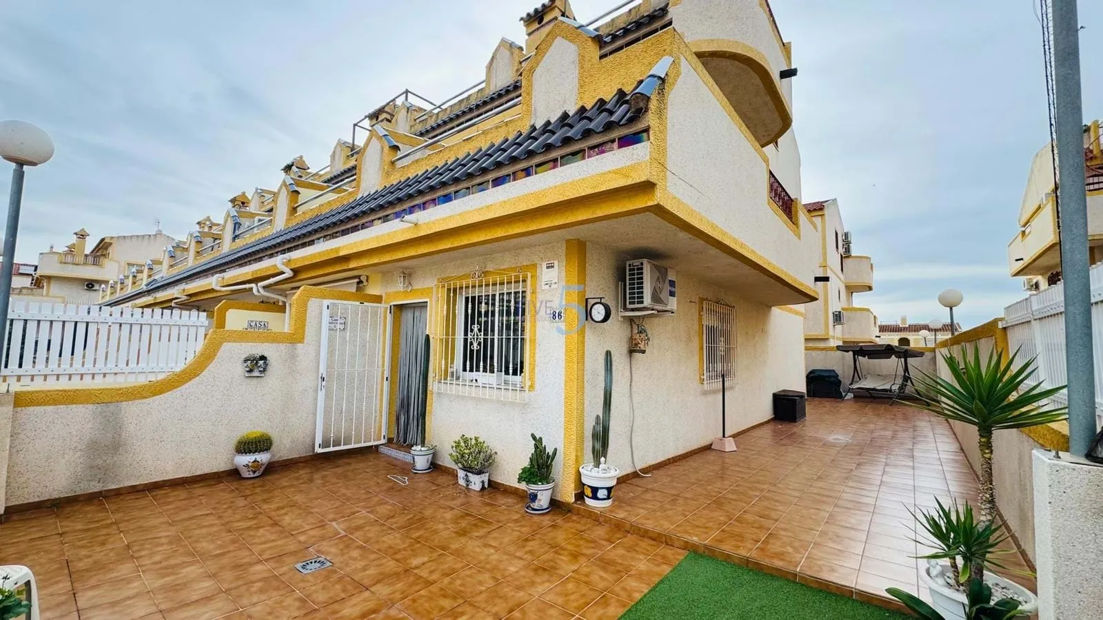 Geschakelde woning (Townhouse) te koop in Orihuela, Alicante, Spanje