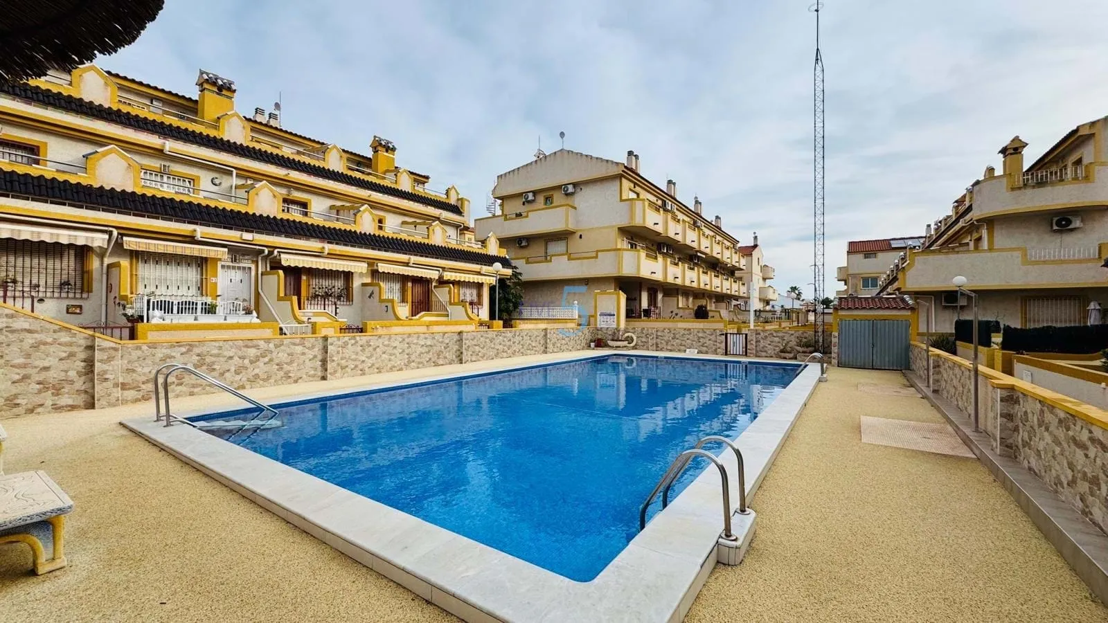 Geschakelde woning (Townhouse) te koop in Orihuela, Alicante, Spanje