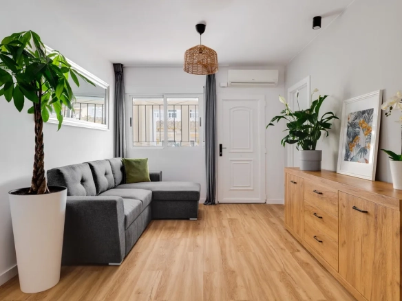 Geschakelde woning (Townhouse) te koop in Orihuela Costa, Alicante, Spanje