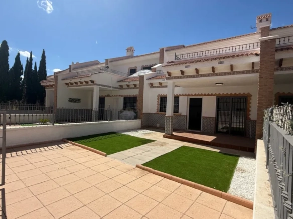 Geschakelde woning (Townhouse) te koop in San Miguel de Salinas, Alicante, Spanje