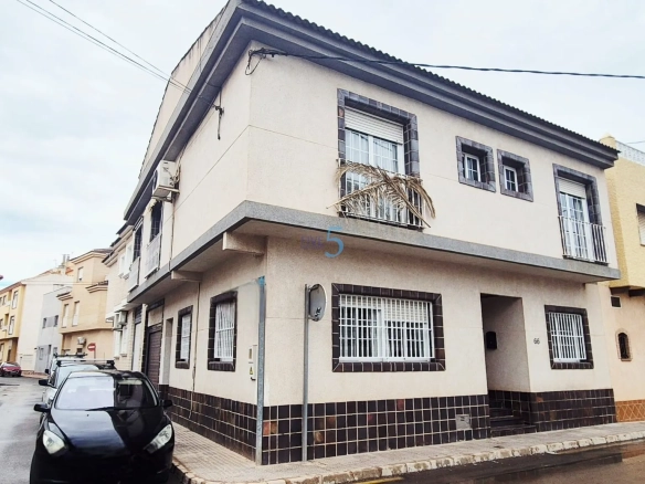 Geschakelde woning (Townhouse) te koop in San Pedro del Pinatar, Murcia, Spanje