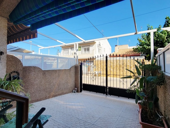 Geschakelde woning (Townhouse) te koop in San Pedro del Pinatar, Murcia, Spanje