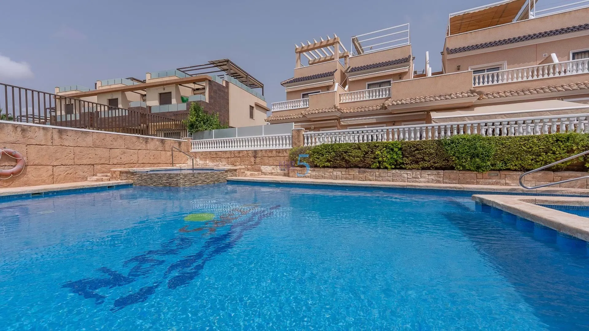 Geschakelde woning (Townhouse) te koop in Torre de la Horadada, Alicante, Spanje