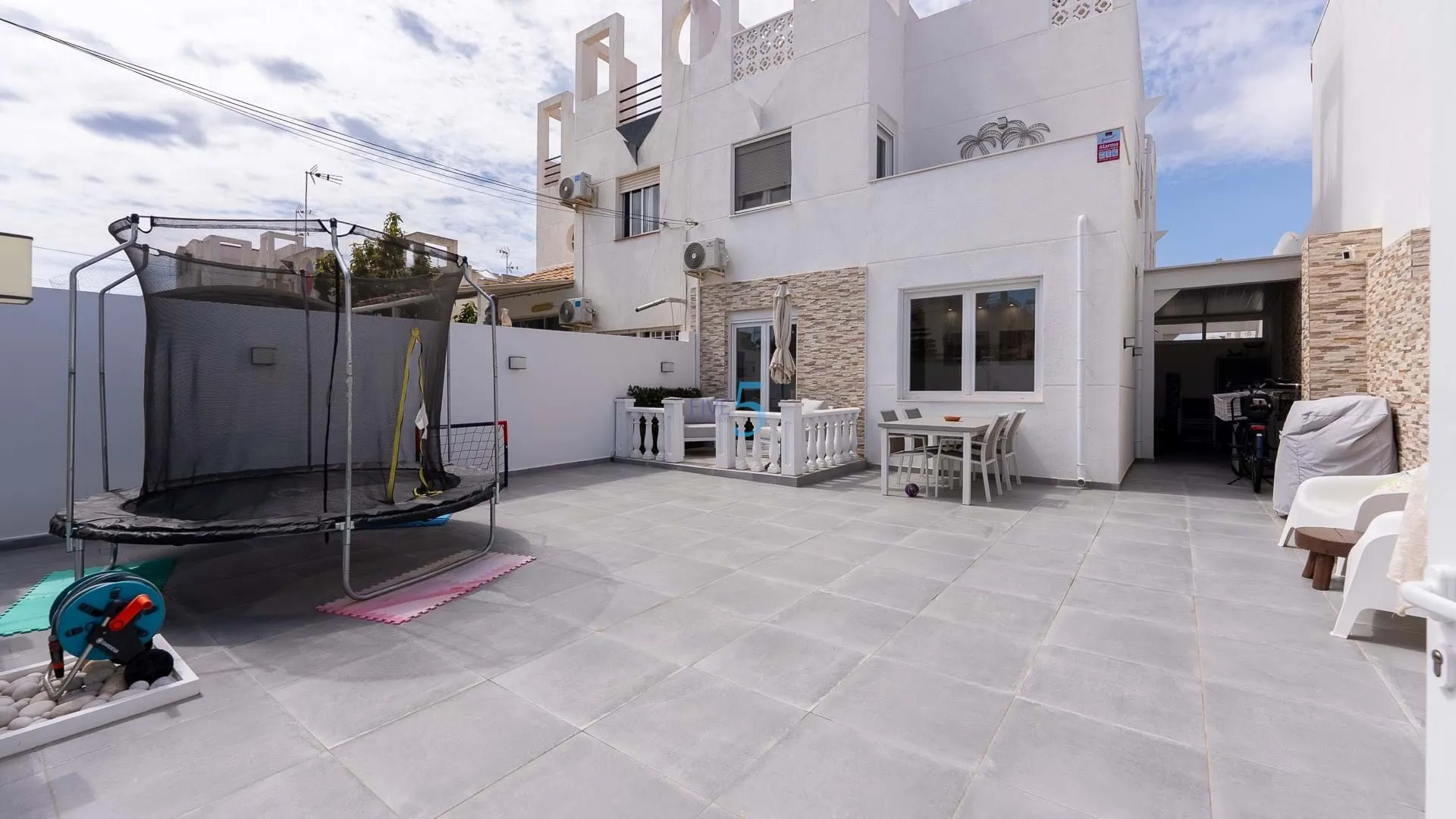 Geschakelde woning (Townhouse) te koop in Torrevieja, Alicante, Spanje