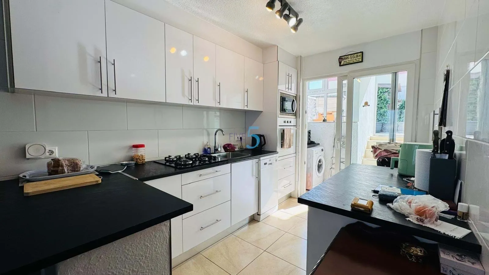 Geschakelde woning (Townhouse) te koop in Torrevieja, Alicante, Spanje