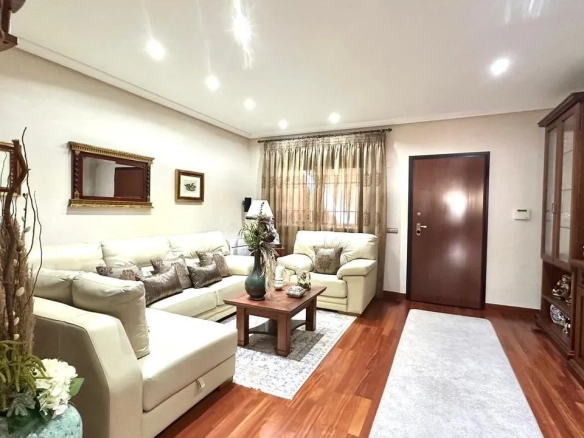 Geschakelde woning (Townhouse) te koop in Torrevieja, Alicante, Spanje