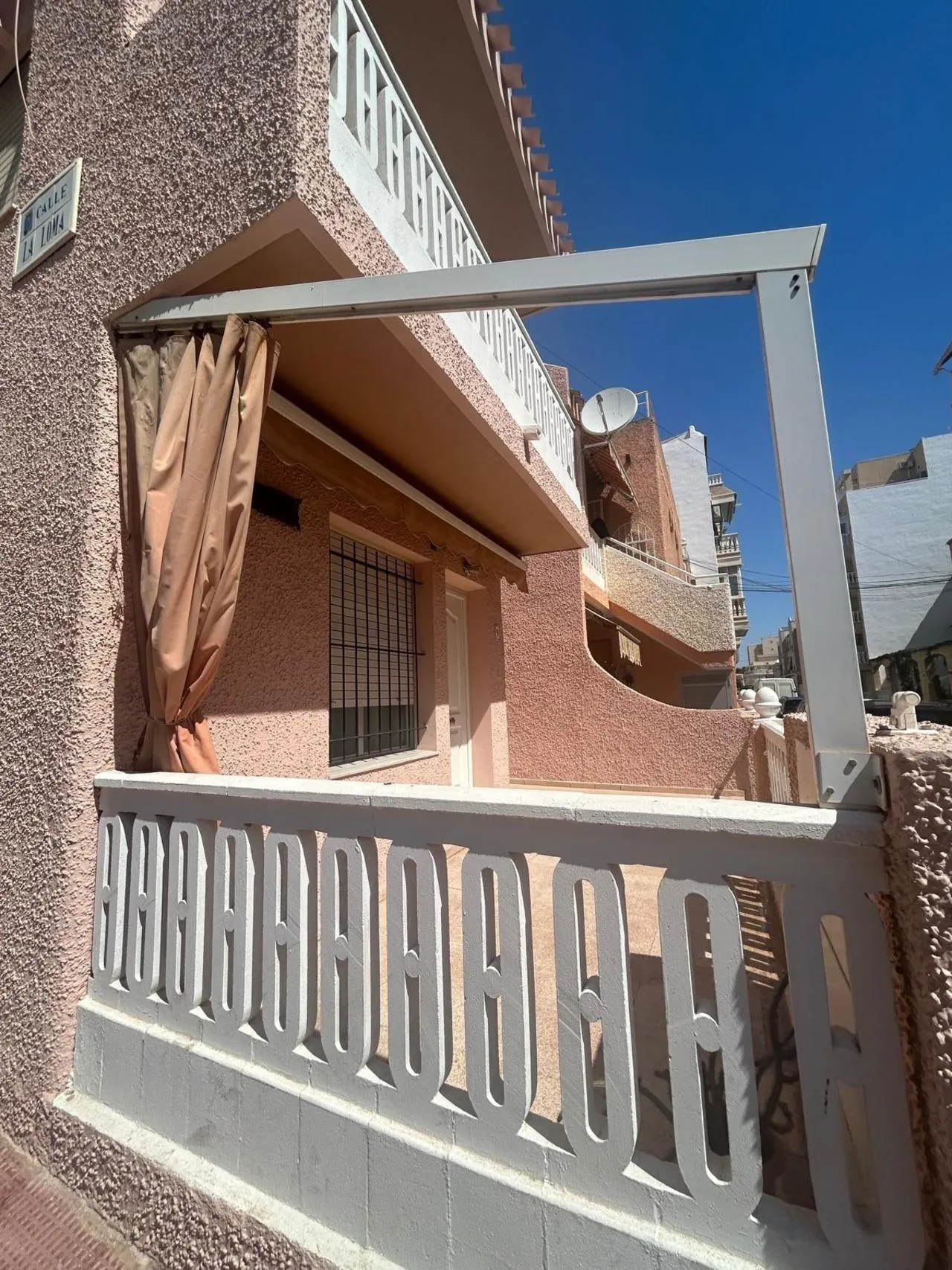 Geschakelde woning (Townhouse) te koop in Torrevieja, Alicante, Spanje