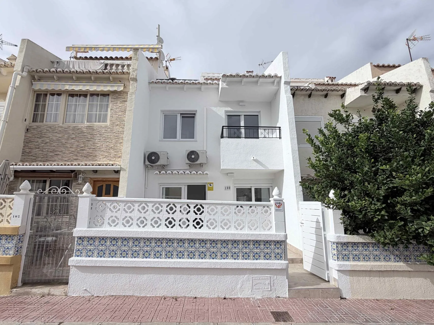 Geschakelde woning (Townhouse) te koop in Torrevieja, Alicante, Spanje
