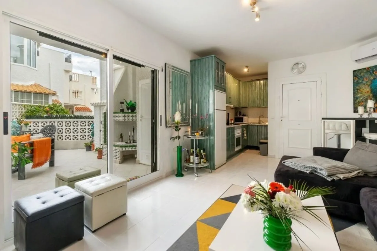 Geschakelde woning (Townhouse) te koop in Torrevieja, Alicante, Spanje