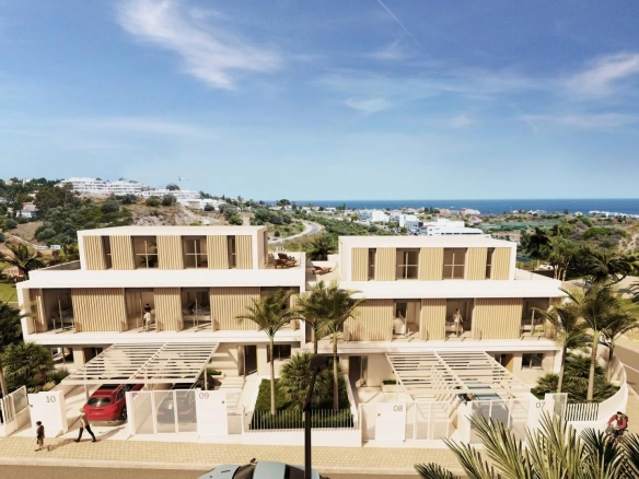 Half-vrijstaande woning te koop in Estepona, Malaga, Spanje