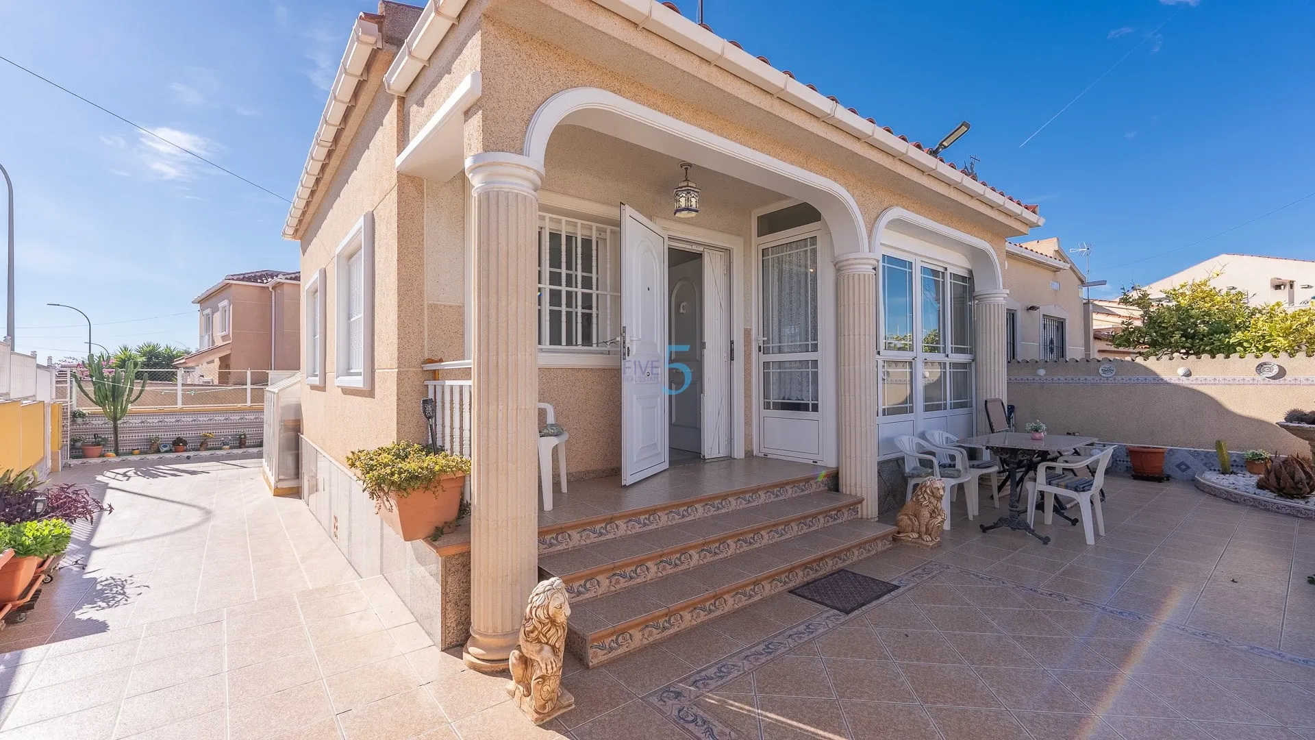 Half-vrijstaande woning te koop in San Fulgencio, Alicante, Spanje