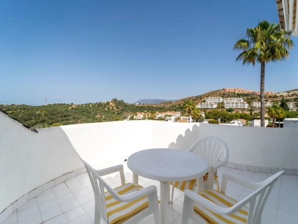 Penthouse te koop in Calahonda, Malaga, Spanje