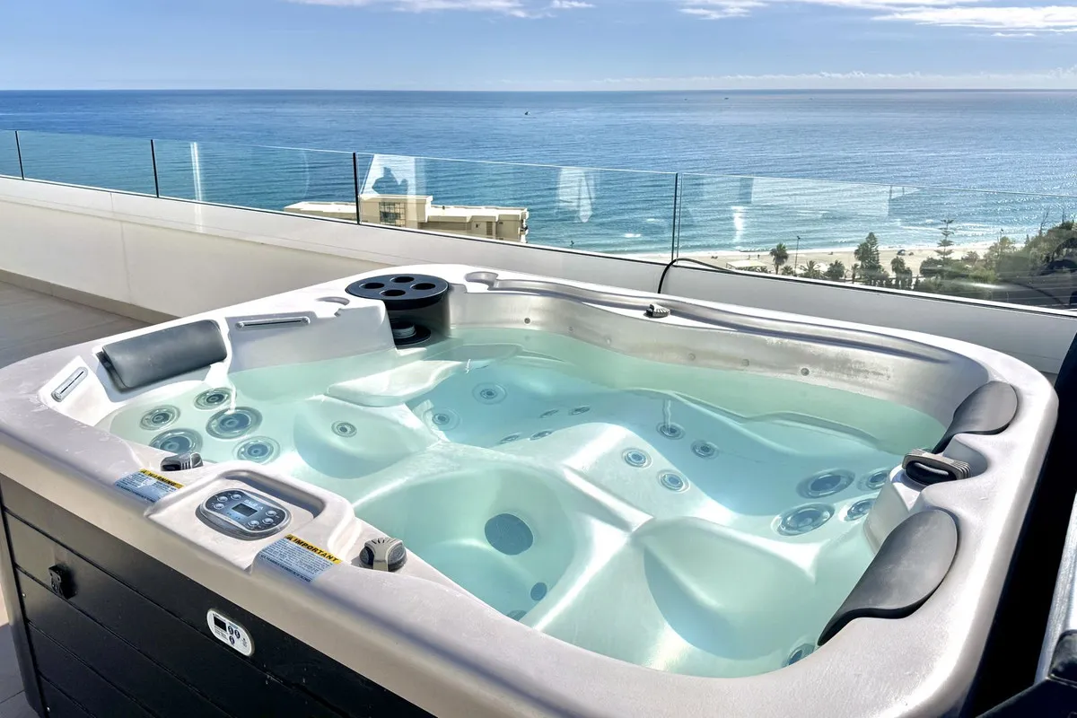 Penthouse te koop in Carvajal, Malaga, Spanje