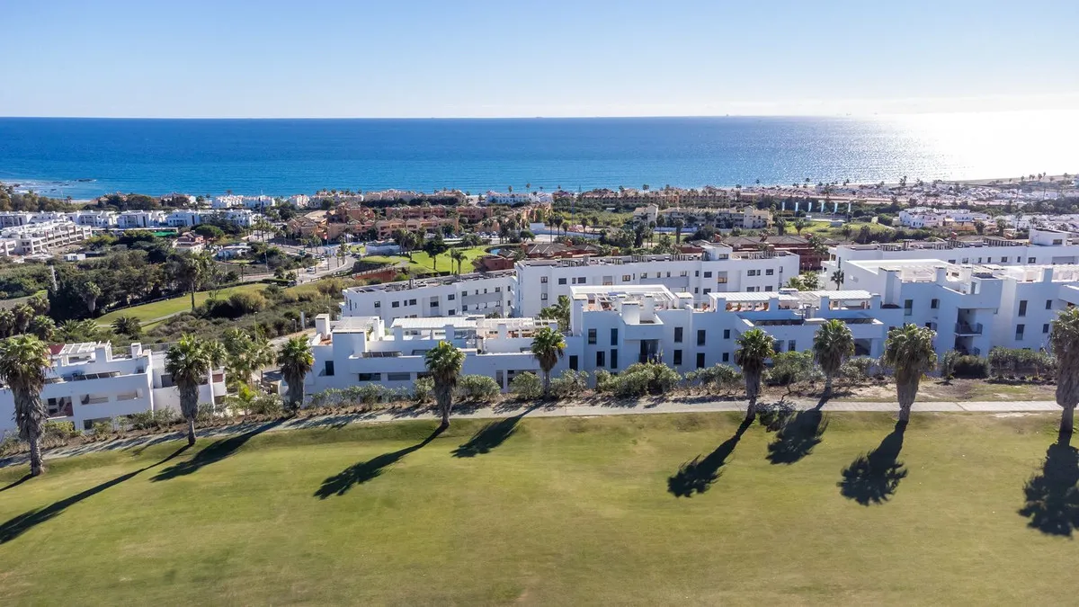 Penthouse te koop in Casares Playa, Malaga, Spanje
