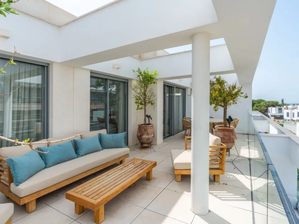 Penthouse te koop in Elviria, Malaga, Spanje