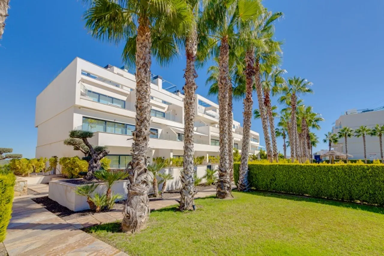 Penthouse te koop in Las Colinas Golf Resort, Alicante, Spanje