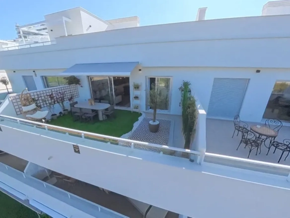 Penthouse te koop in New Golden Mile, Malaga, Spanje