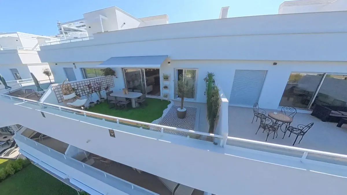 Penthouse te koop in New Golden Mile, Malaga, Spanje