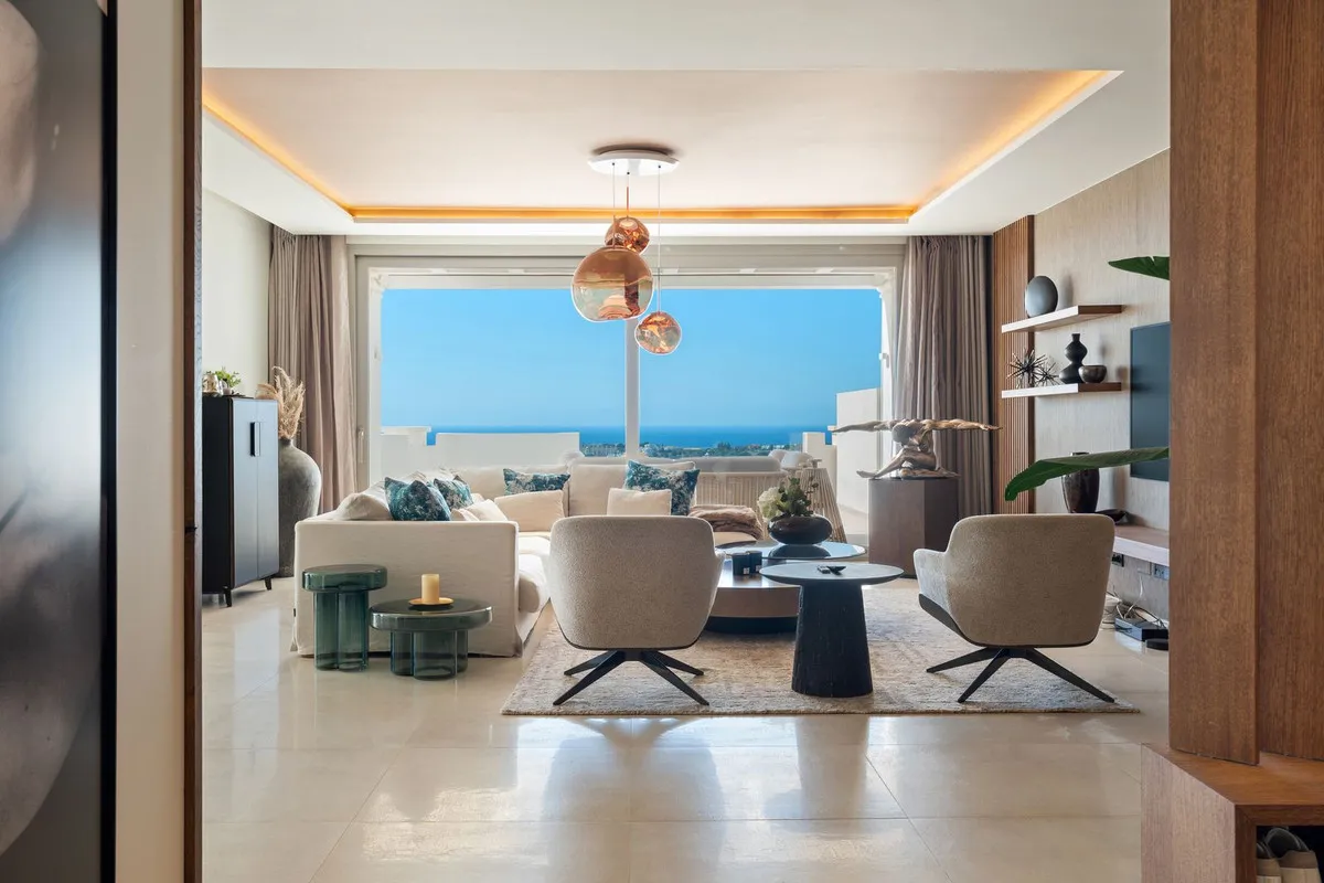 Penthouse te koop in Nueva Andalucia, Malaga, Spanje