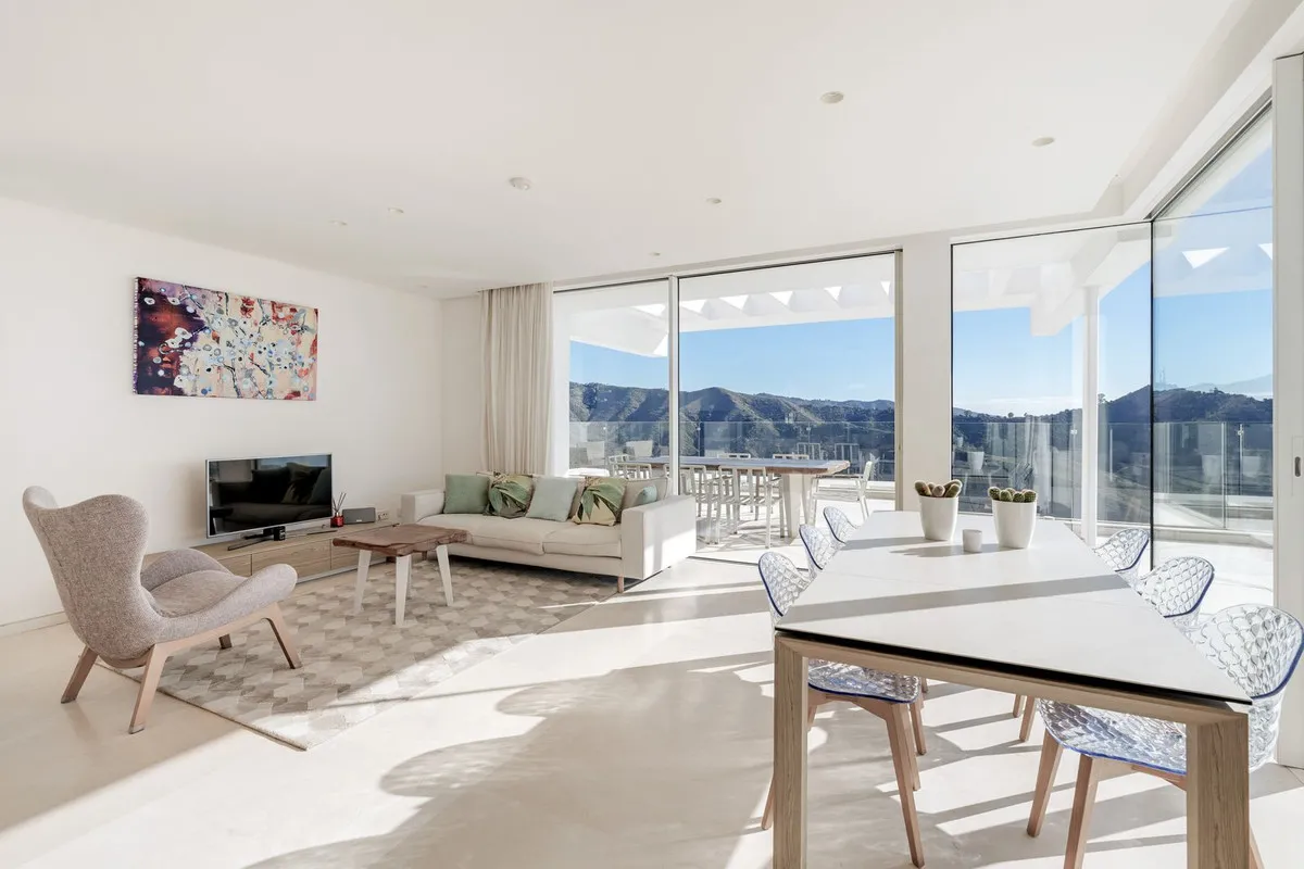 Penthouse te koop in Ojen, Malaga, Spanje