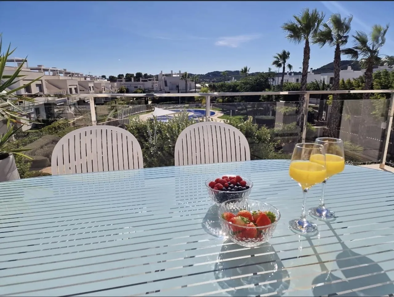 Penthouse te koop in Vista Bella Golf Resort, Alicante, Spanje