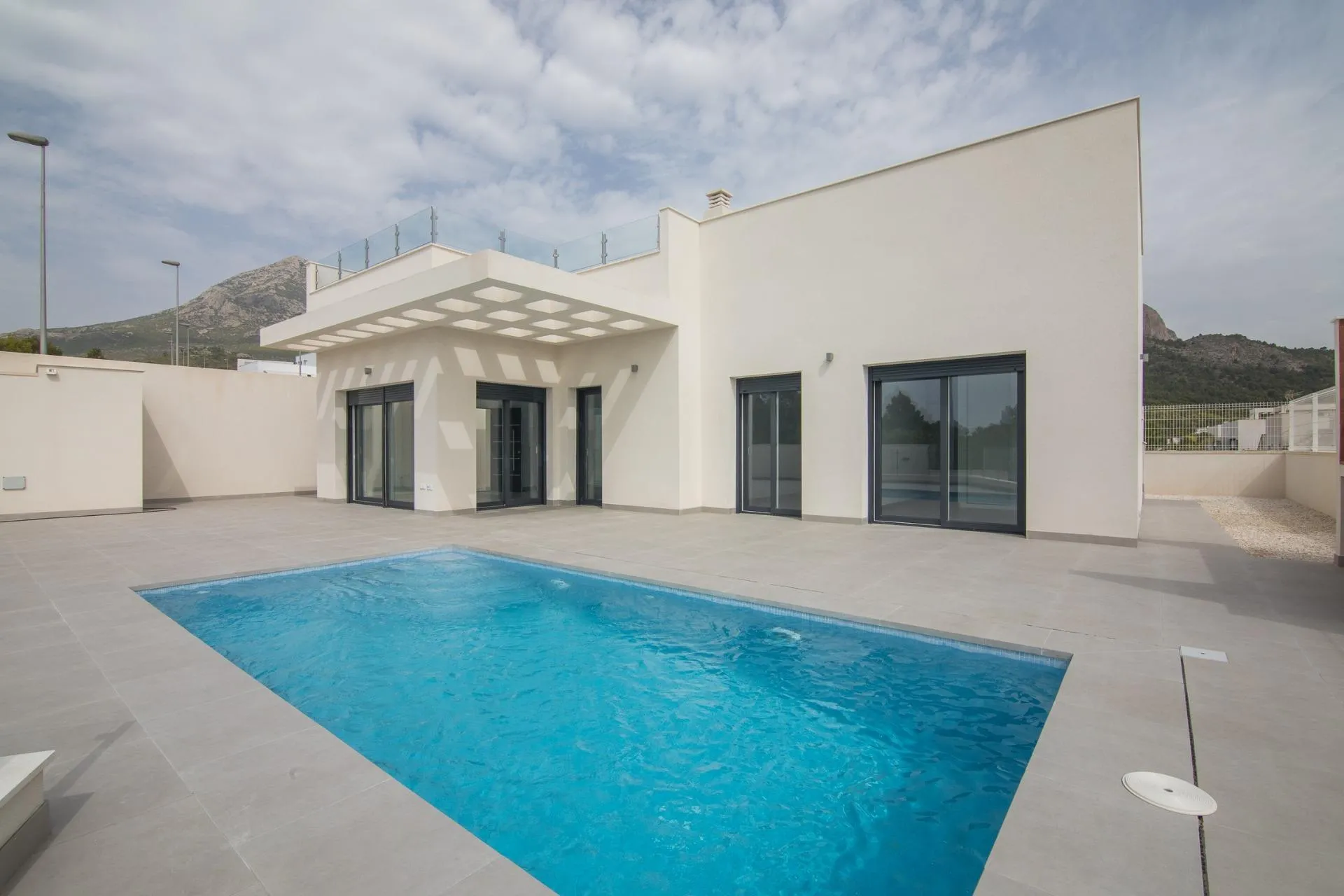 Villa sale in Polop, Alicante, Spanje