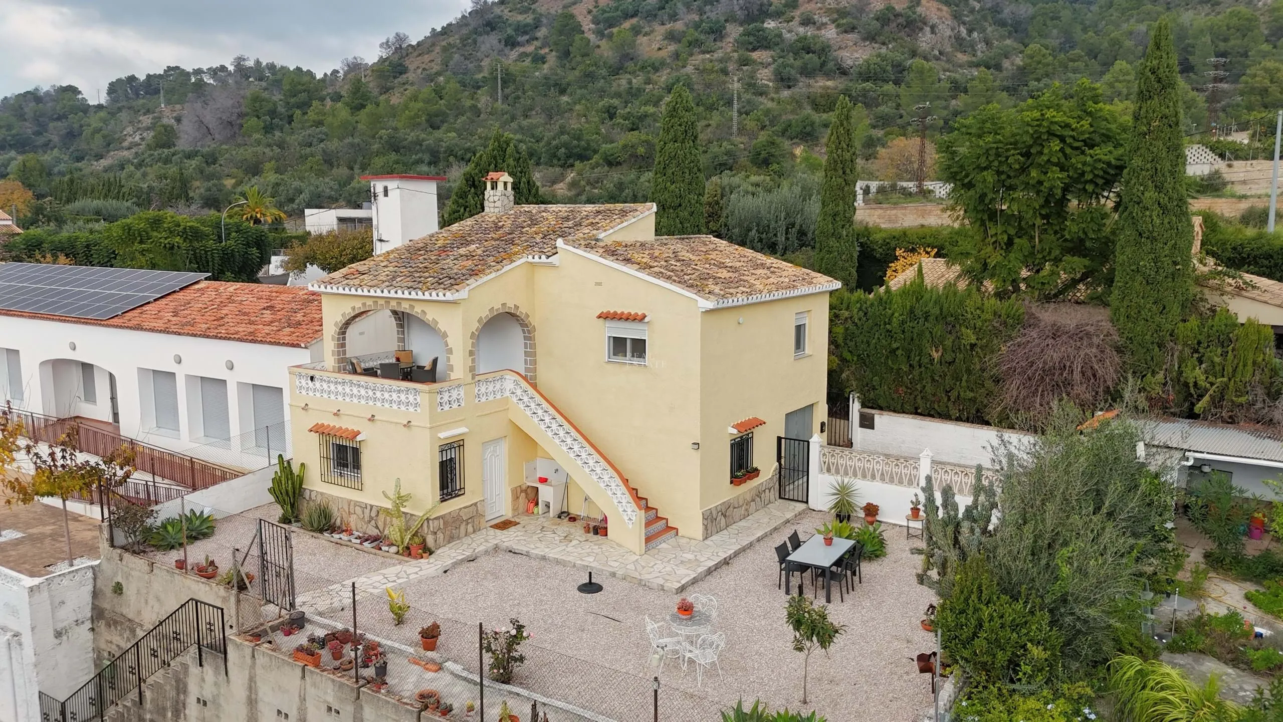 Villa te koop in Adsubia, Alicante, Spanje