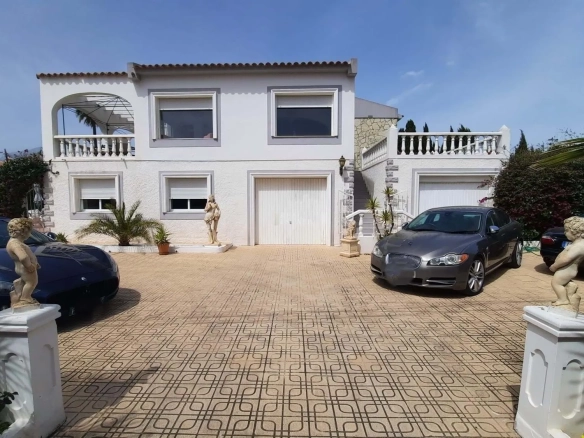 Villa te koop in Alfàs del Pi (l'), Alicante, Spanje
