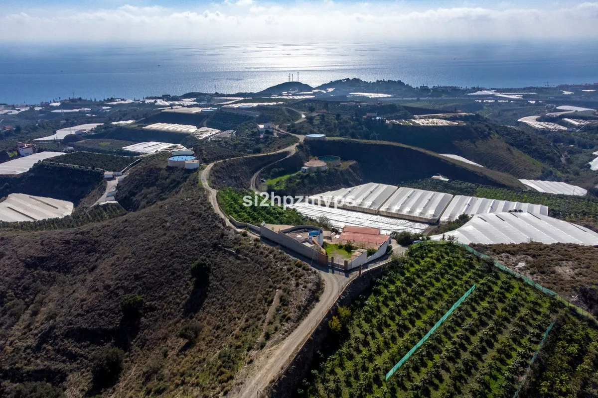 Villa te koop in Algarrobo Costa, Malaga, Spanje
