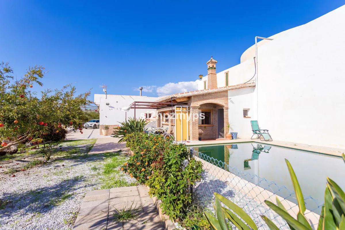 Villa te koop in Algarrobo Costa, Malaga, Spanje