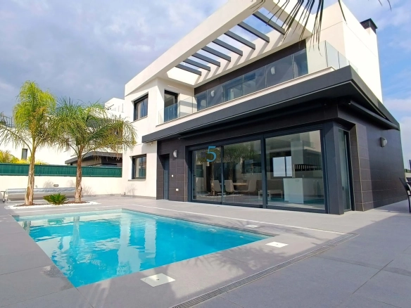 Villa te koop in Algorfa, Alicante, Spanje