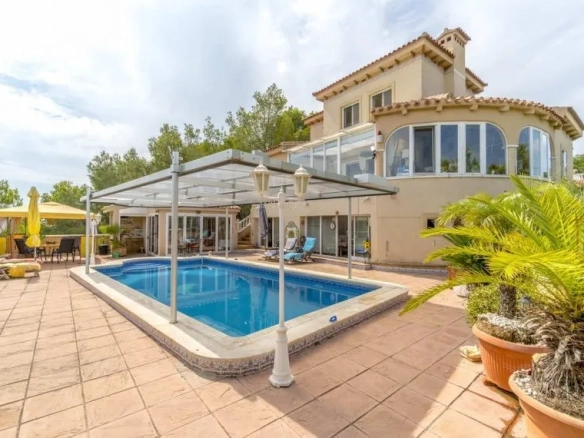 Villa te koop in Alicante, Alicante, Spanje