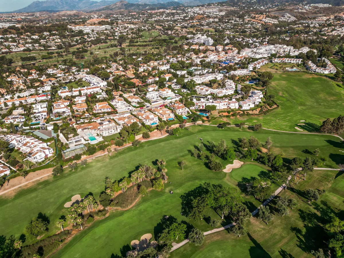 Villa te koop in Aloha, Malaga, Spanje