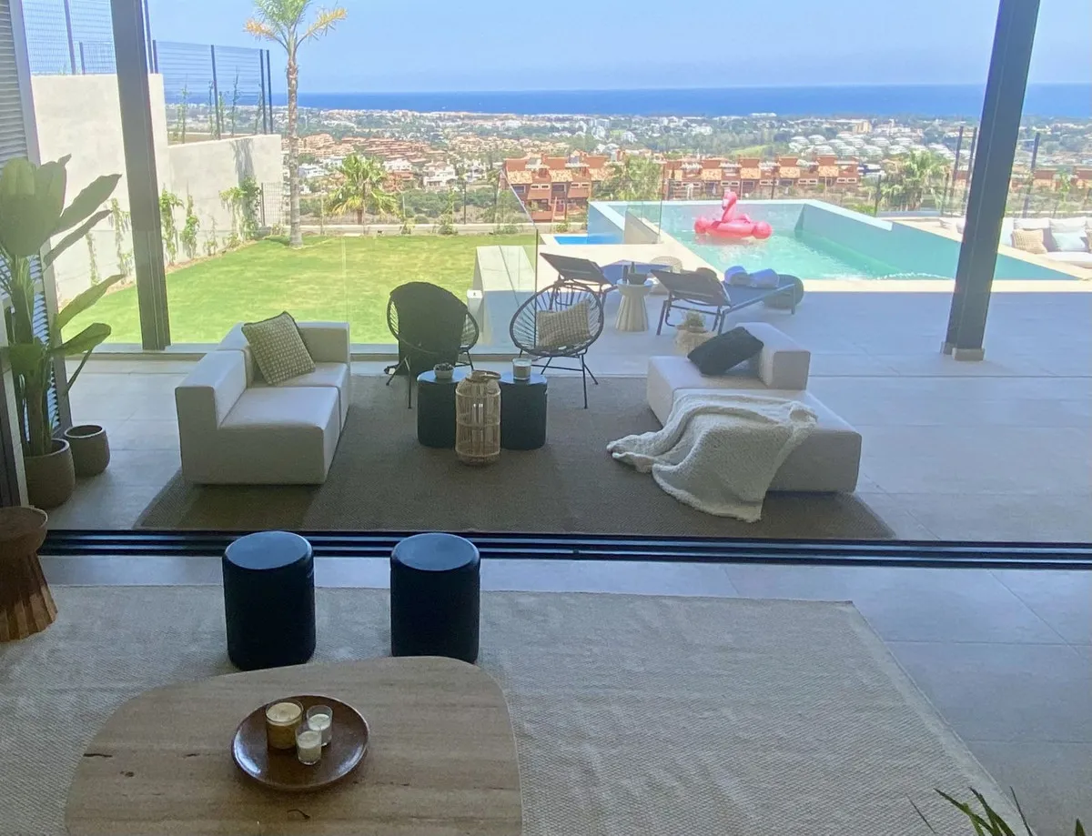 Villa te koop in Benahavis, Malaga, Spanje